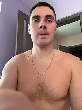 roouse – webcam model profile photo Image 13