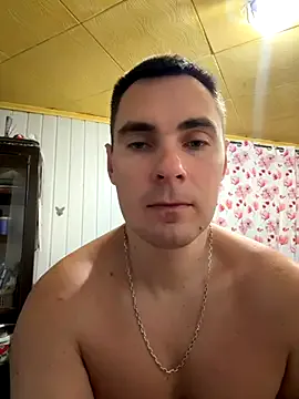 roouse – webcam model profile photo Image 15