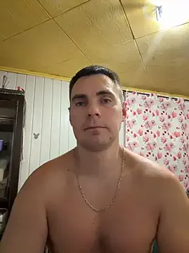 roouse – webcam model profile photo Image 17