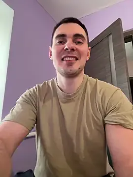 roouse – webcam model profile photo Image 2