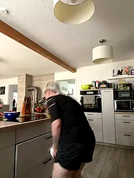 winter11 – webcam model profile photo Image 2