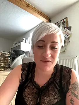 winter11 – webcam model profile photo Image 4