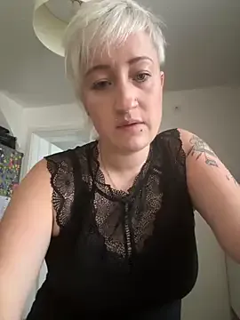 winter11 – webcam model profile photo Image 5