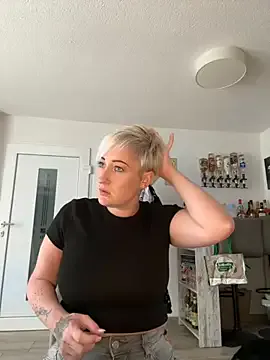 winter11 – webcam model profile photo Image 6