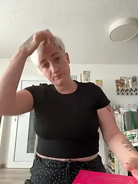 winter11 – webcam model profile photo Image 7