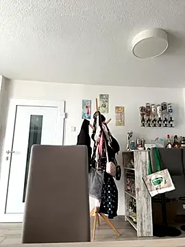 winter11 – webcam model profile photo Image 8