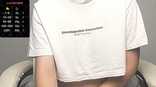 JDsakichan2 – webcam model profile photo Image 16