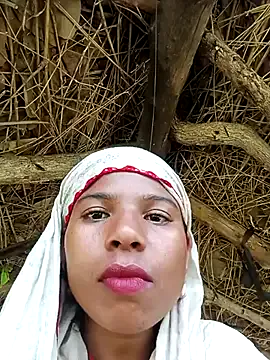 Gia – webcam model profile photo Image 11