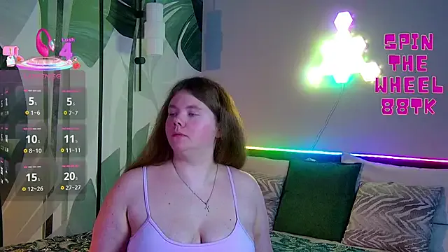 HaleyLyon – webcam model profile photo Image 8