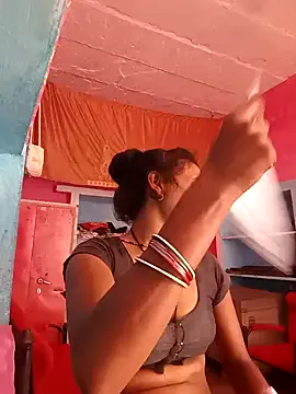 LiaWells – webcam model profile photo Image 9