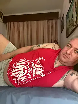 roouse – webcam model profile photo Image 11