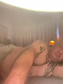 roouse – webcam model profile photo Image 9