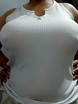 _Alice_1 – webcam model profile photo Image 16