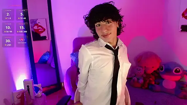 STxuguanhan – webcam model profile photo Image 9