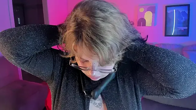 Humsafar-HDX-13 – webcam model profile photo Image 12