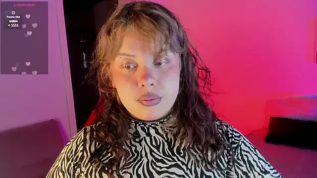 Humsafar-HDX-13 – webcam model profile photo Image 9