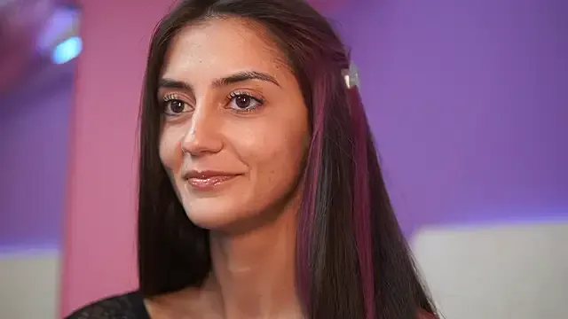 Yui-Ch – webcam model profile photo Image 3