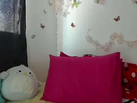 oypo – webcam model profile photo Image 2