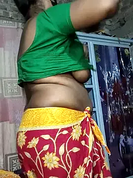 hina_porn – webcam model profile photo Image 13