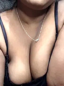hina_porn – webcam model profile photo Image 7