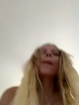 AliceRusso – webcam model profile photo Image 14