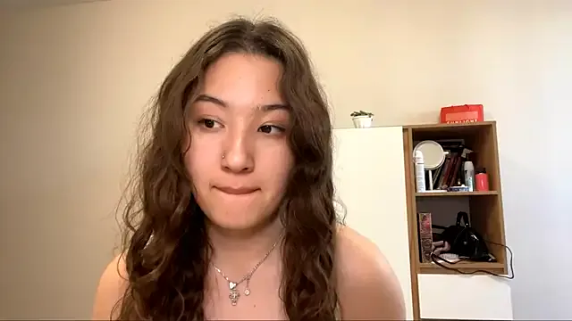 NANA_7 – webcam model profile photo Image 10