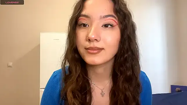 NANA_7 – webcam model profile photo Image 12