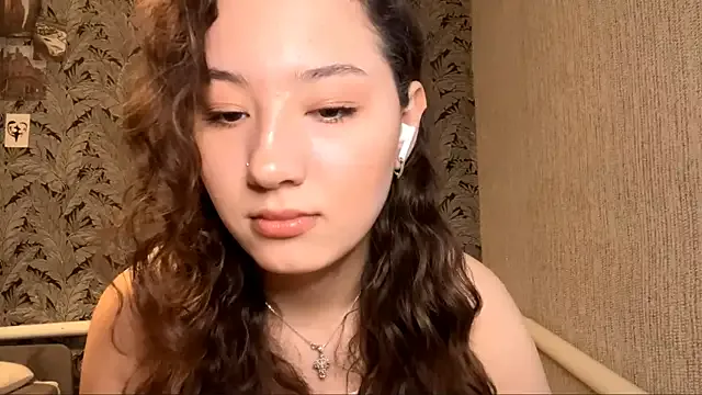 NANA_7 – webcam model profile photo Image 7