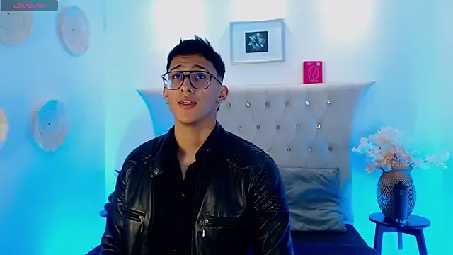 HotBella- – webcam model profile photo Image 4