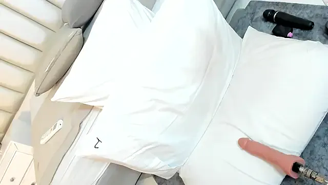 HoneyJo – webcam model profile photo Image 15