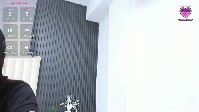 Samantha_Claus Image 1
