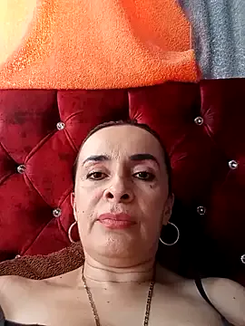 aki_zzz – webcam model profile photo Image 18