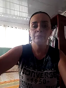 aki_zzz – webcam model profile photo Image 5