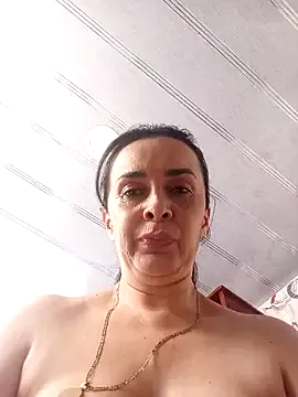 aki_zzz – webcam model profile photo Image 8