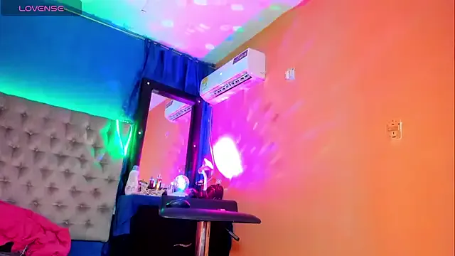 FroggyAnna – webcam model profile photo Image 19