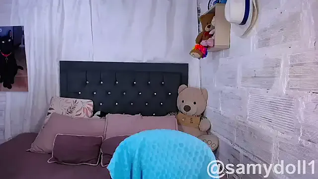 seraphine23 – webcam model profile photo Image 17