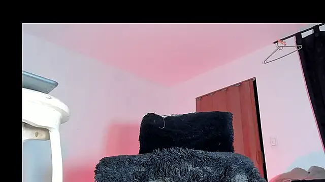 pantumieteruyo – webcam model profile photo Image 7