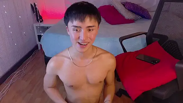 zui_lu – webcam model profile photo Image 5