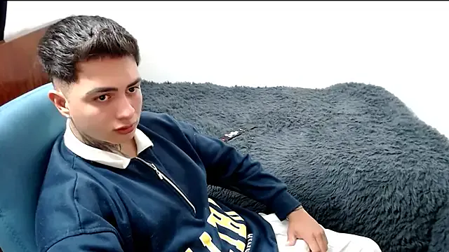 NANA_7 – webcam model profile photo Image 2