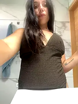  – webcam model profile photo Image 17