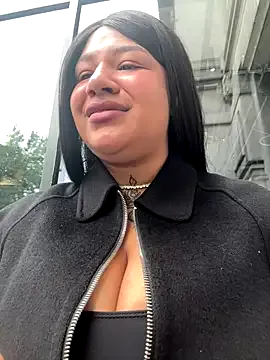 NohomiCambel – webcam model profile photo Image 3