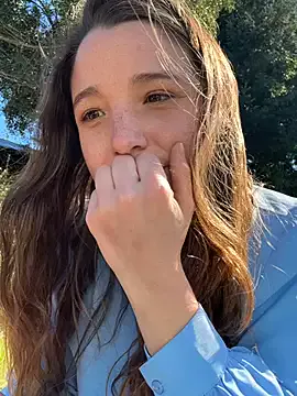 seraphine23 – webcam model profile photo Image 8