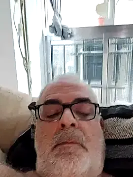  – webcam model profile photo Image 4