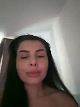 AmeliaBrilliants – webcam model profile photo Image 8