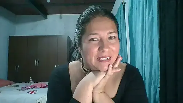 _Alice_1 – webcam model profile photo Image 11