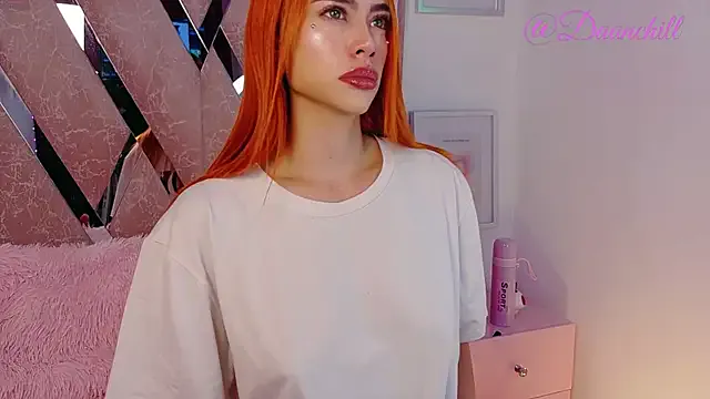 _Alicee_1 – webcam model profile photo Image 8