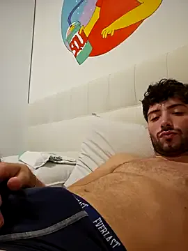 zui_lu – webcam model profile photo Image 13