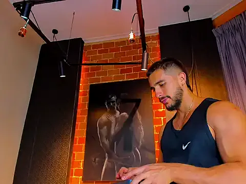 _Alicee_1 – webcam model profile photo Image 8