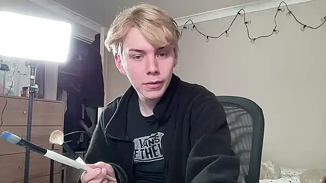 FroggyAnna – webcam model profile photo Image 5