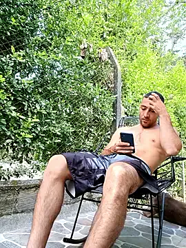  – webcam model profile photo Image 19